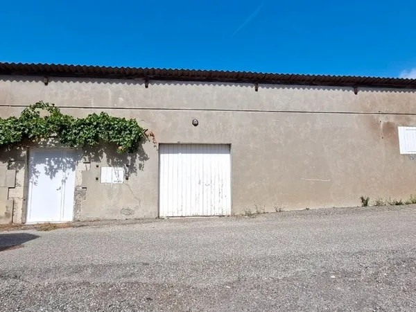 Local de stockage de 80 m2