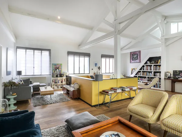 LOFT FAMILIAL D EXCEPTION AVEC TERRASSE DE 37 m2 CENTRE VILLE