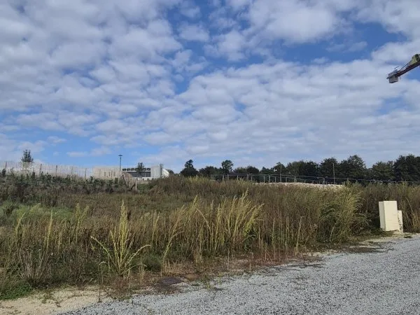 Terrain 452 m²