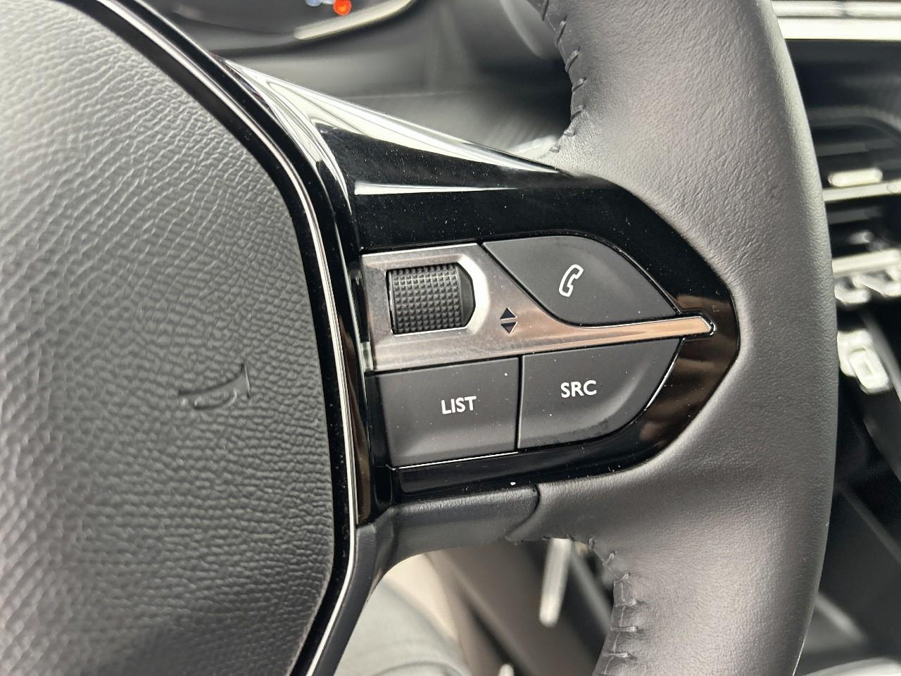 Peugeot 2008 100 s&s bvm6 style — photo 22