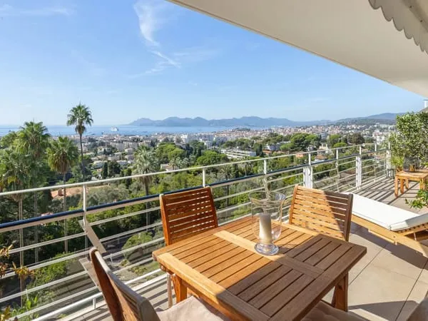 Appartement 3 pièces avec vue mer panoramique