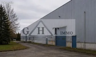 Local industriel 5 500 m²