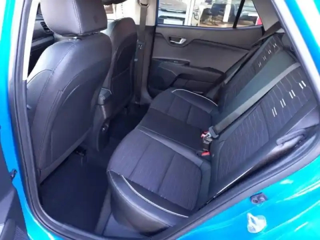 Kia Stonic 1.0 t-gdi 100ch gt line dct7 — photo 12
