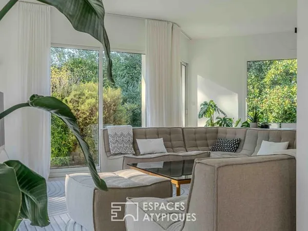 Villa d'architecte entièrement repensée sur le Golf de La Baule