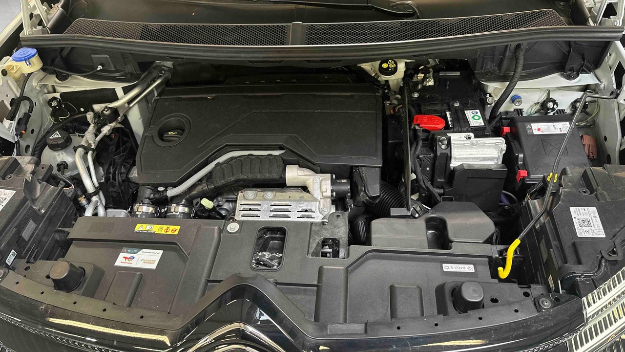 Citroen C5 Aircross Hybride 136 e-DCS6 — photo 16