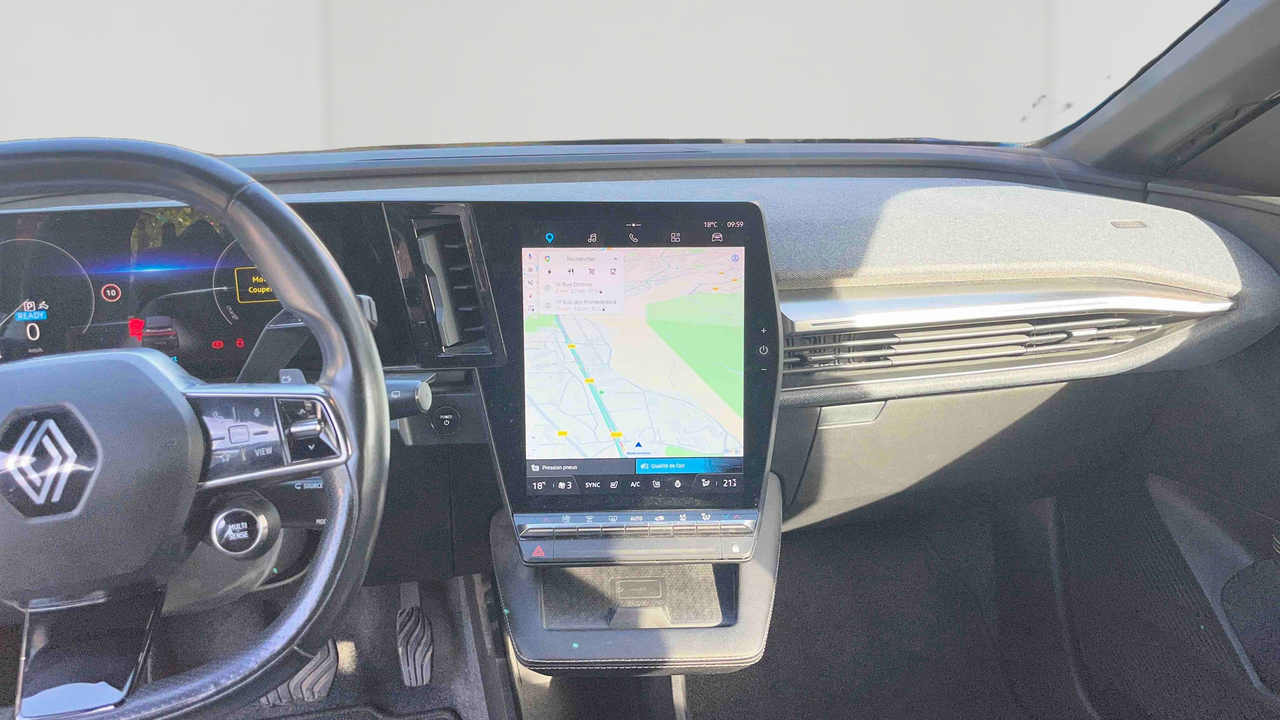 Renault Megane E-Tech EV60 220 ch super charge — photo 16