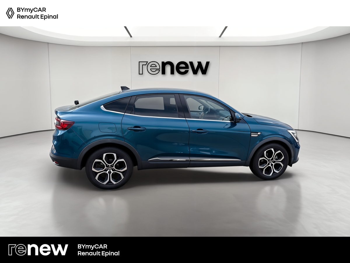 Renault Arkana E-Tech 145 - 21B — photo 6