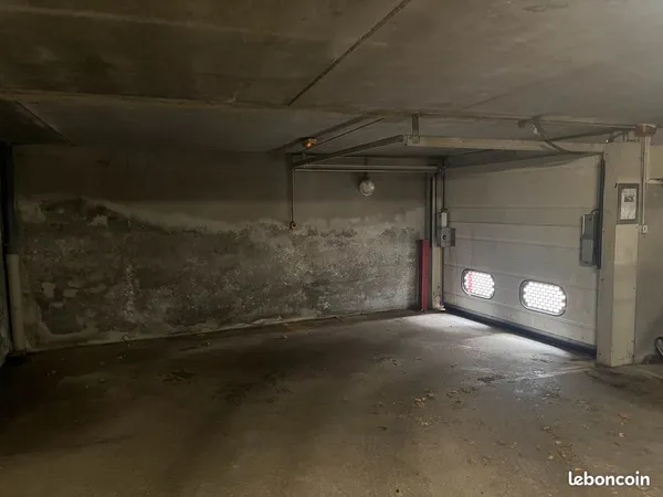 Place de parking en sous-sol à louer Dijon Centre ville