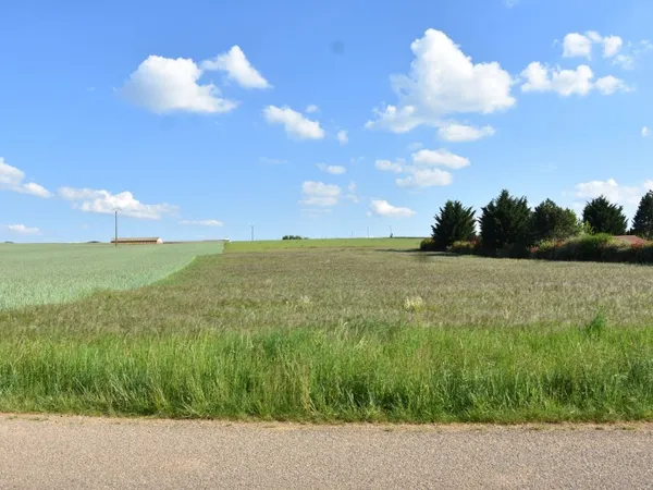 Terrain 1814 m²