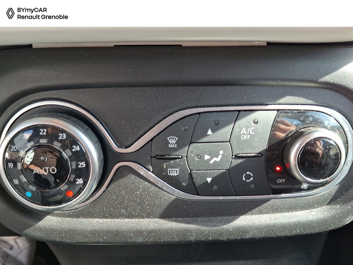 Renault Twingo III SCe 65 — photo 20