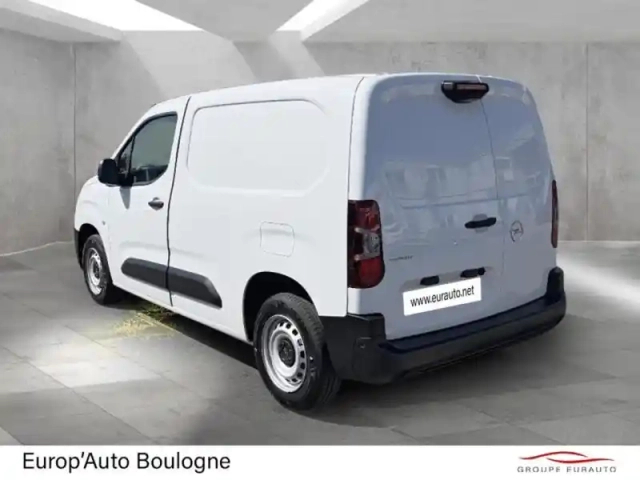 Opel Combo cargo m essence 110ch pack premium connect — photo 7