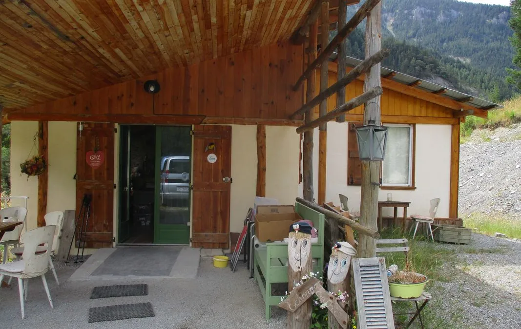 Photo 2