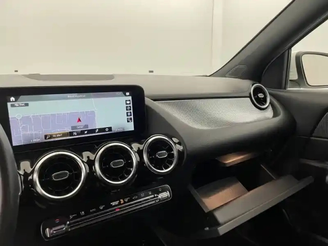 Mercedes Gla 250 e 8g-dct — photo 186