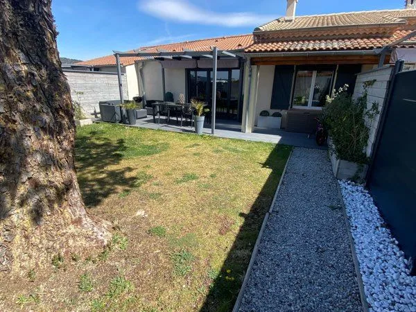 Maison mitoyenne PIERREVERT
