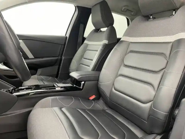 Citroën C4 puretech 130 s&amp;s eat8 — photo 19
