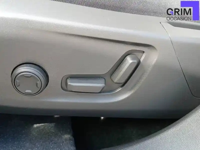 Volvo Xc40 t4 recharge 129+82 ch dct7 — photo 25