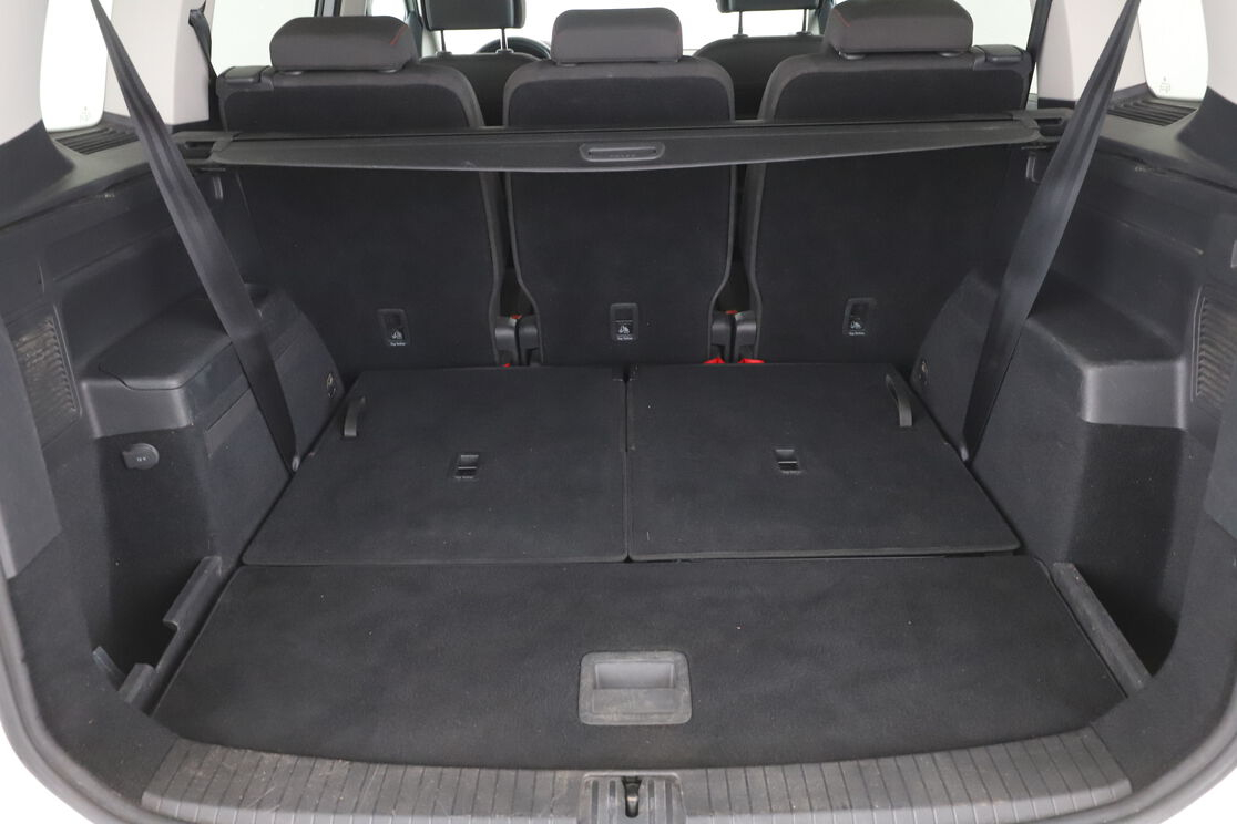 Volkswagen Touran 1.6 TDI BlueMotion Tech Sound — photo 16