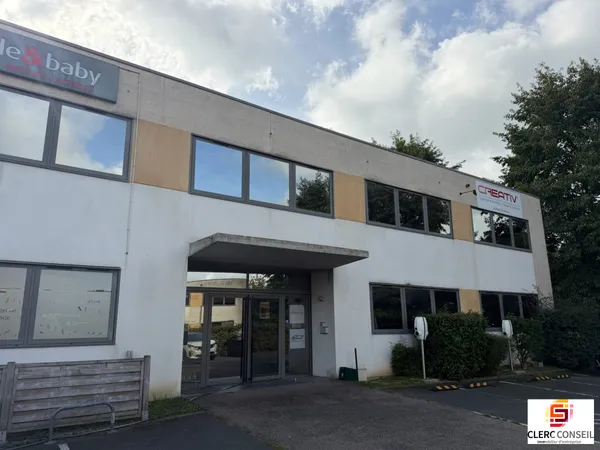 Bureaux 330 m²