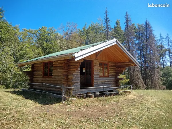 Magnifique Maison en Rondins (Fuste) - 30m² - À Remonter