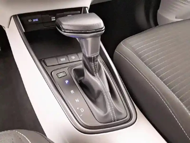 Hyundai I20 1.0 t-gdi 100 dct-7 hybrid 48v — photo 14