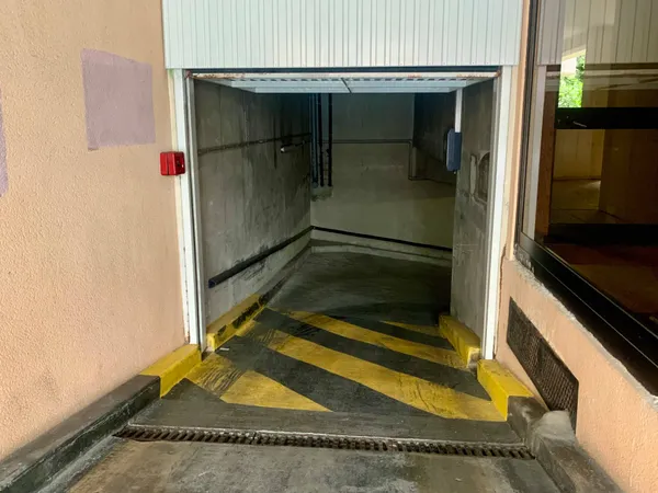 Parking 12 m²