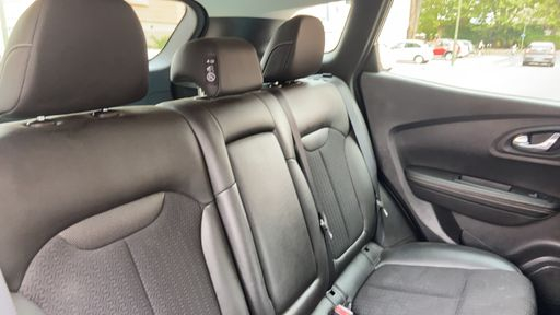 Renault Kadjar 1.2 TCe Energy 130 - Intens – 2015 – 106752 km – Essence – Boîte Manuelle — photo 29