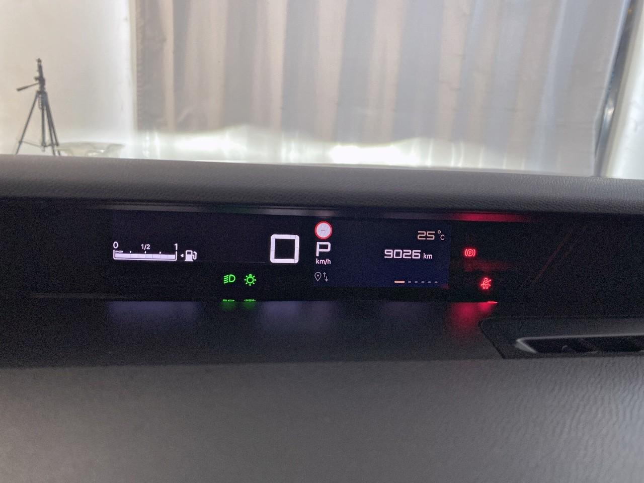 Citroën C3 Aircross hybride 145 ch aut plus — photo 13