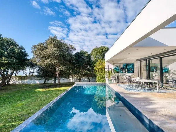 Maison 13 pièces 500 m²
