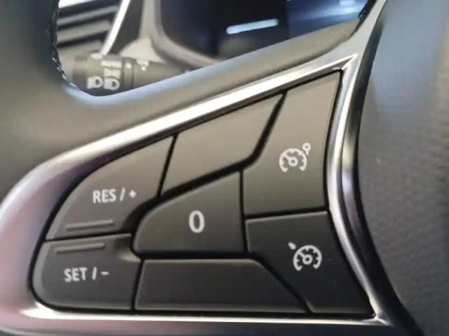Renault Clio blue dci 100 ch gsr2 — photo 36