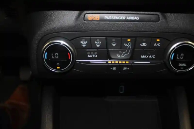 Ford Focus sw 1.0 ecoboost 125 s&amp;s — photo 21