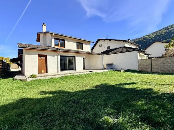 Maison 5 pièces 100 m²
