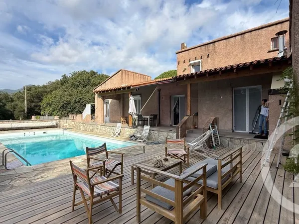 Maison 6 pièces 180 m²