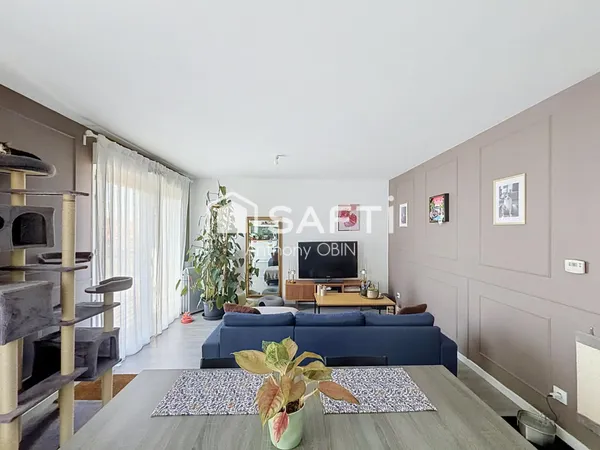 Appartement 2 chambres, 2 parkings, balcon