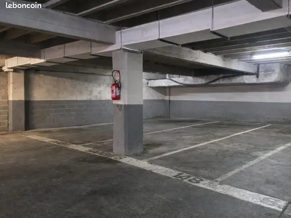 Places de parking sécurisées à vendre