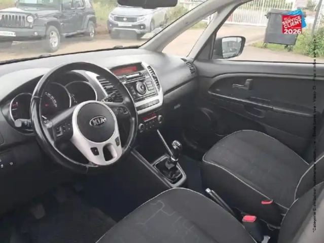 Kia Venga 1.6 crdi 115ch premium isg — photo 15