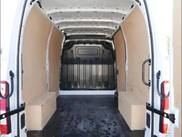 Renault Master fg f3300 l1h2 2.3 blue dci 135ch grand confort euro6 — photo 4