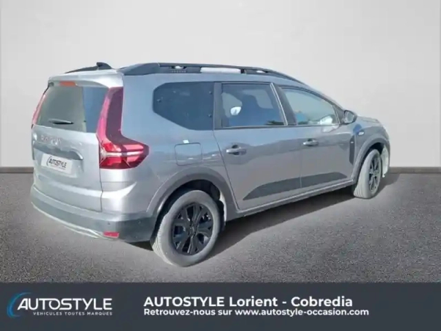 Dacia Jogger 1.0 tce 110ch extreme 7 places -24 — photo 7