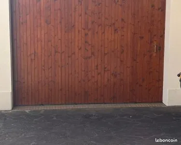 Garage fermé sécurisé - 29 m²