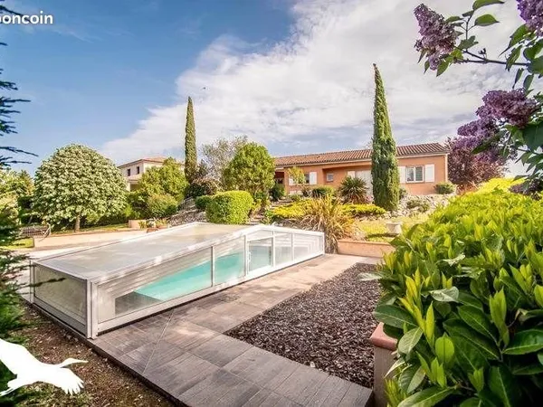 Villa 6 pièces 131 m²