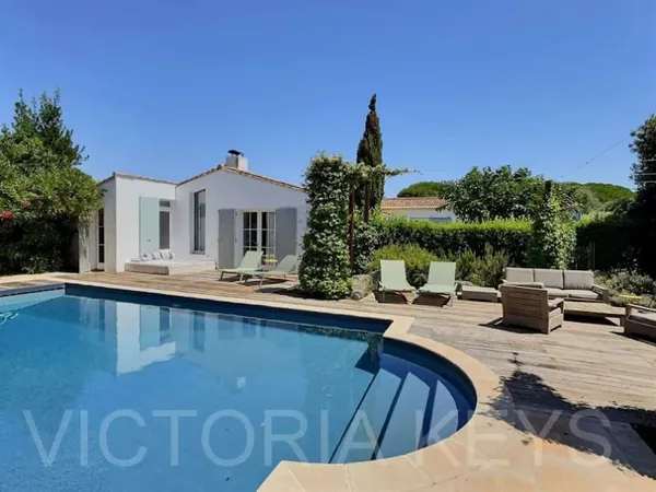 Maison 9 pièces 210 m²