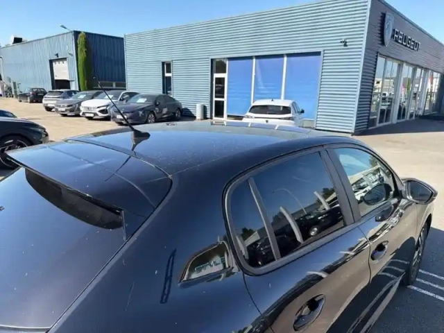 Peugeot 208 puretech 100 s&amp;s bvm6 style — photo 28