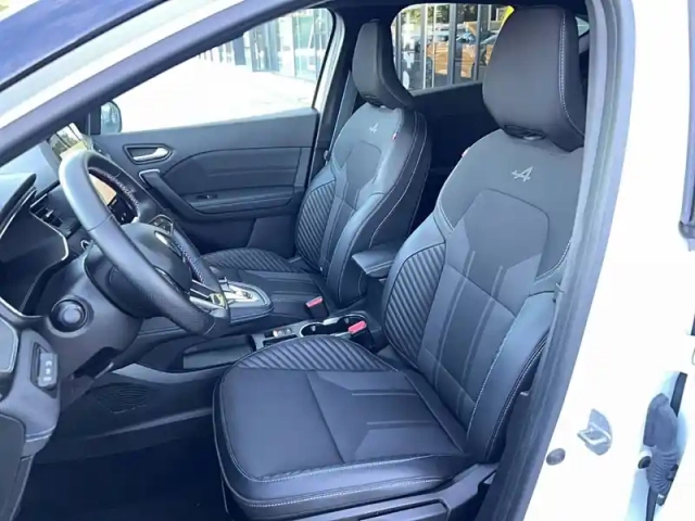 Renault Captur e-tech full hybrid 145 ch — photo 6