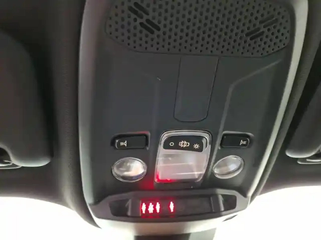 Peugeot 2008 puretech 100 s&amp;s bvm6 — photo 26
