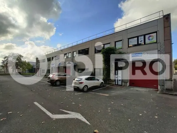 Local d'activité 219 m²