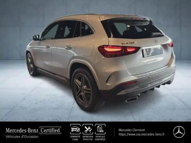 Mercedes Gla 180 d 116ch amg line 8g-dct — photo 17