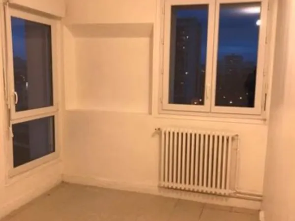 Chambre individuelle dans un F4 - Colocation entre hommes