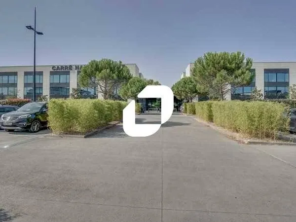 Bureaux 916 m²