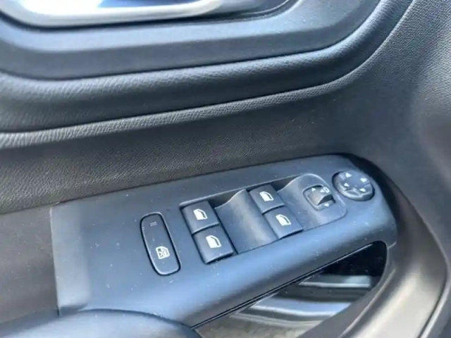 Citroën C5 Aircross puretech 130ch s&amp;s shine eat8 — photo 12