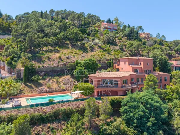 Proche Cannes - Propriété familiale