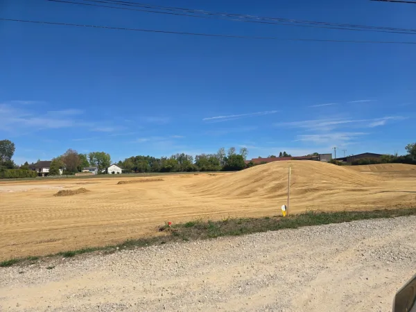Terrain 800 m²